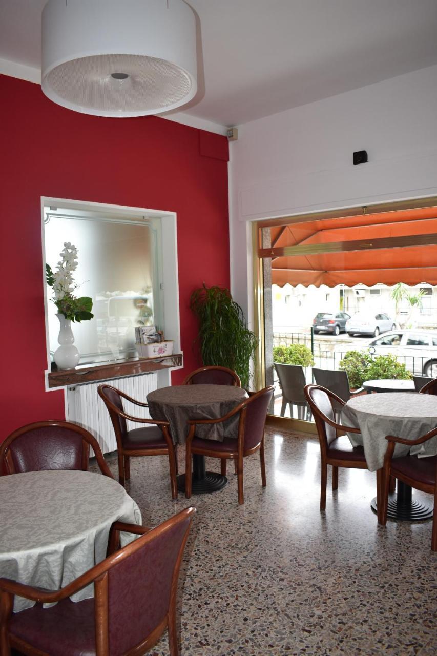 Hotel Garden Marina dʼMarina dʼAndora Exterior foto